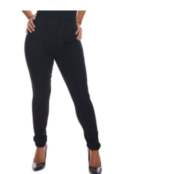 DOLLHOUSE Juniors' Curvy-Fit High-Rise Skinny Jeans size 26W - Picture 2 of 4